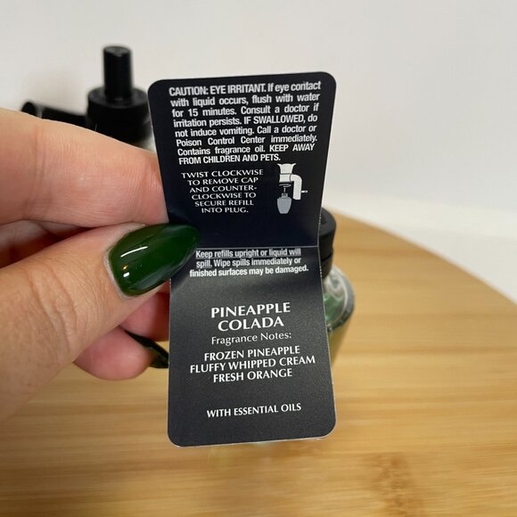 Bath & Body Works Pineapple Colada Wallflower Refills Bulbs Home Fragrance - Picture 4 of 5